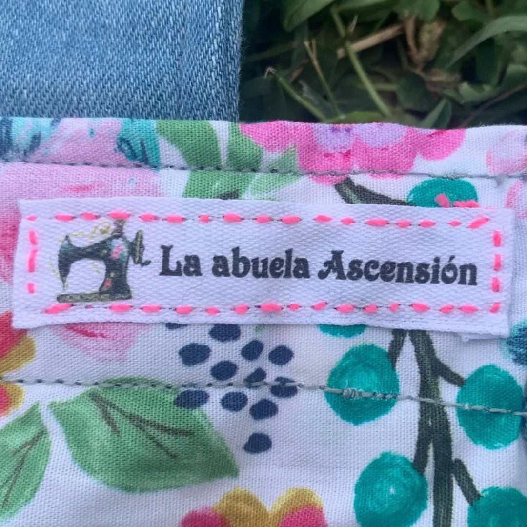 343979633_1950229208655301_4355264517904322119_n